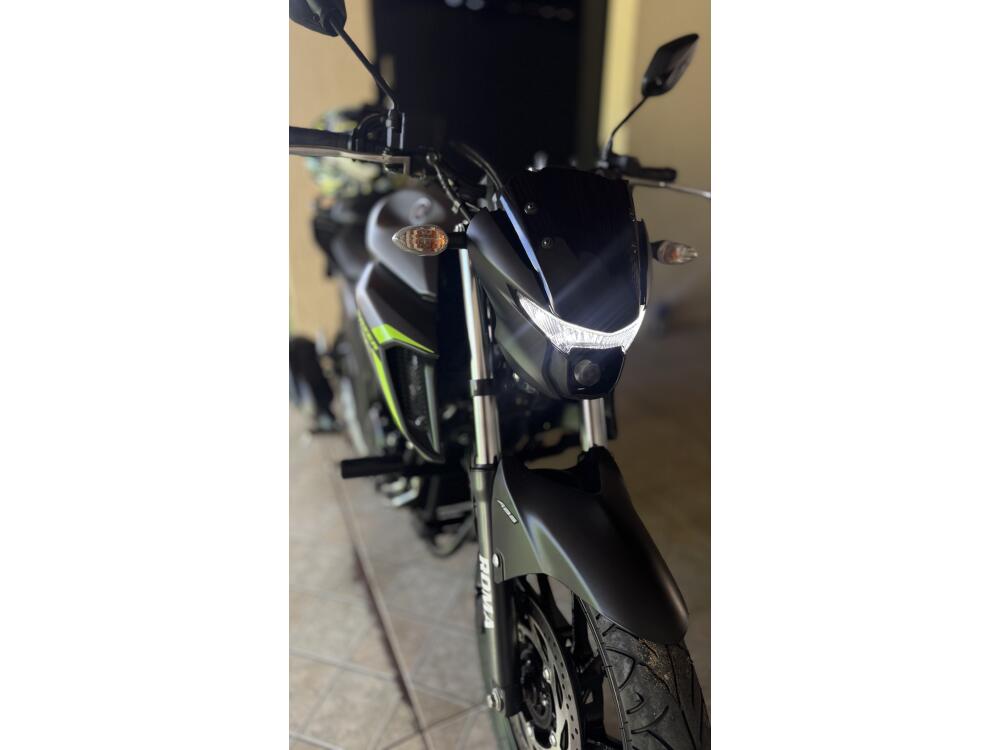 Yamaha FAZER 250