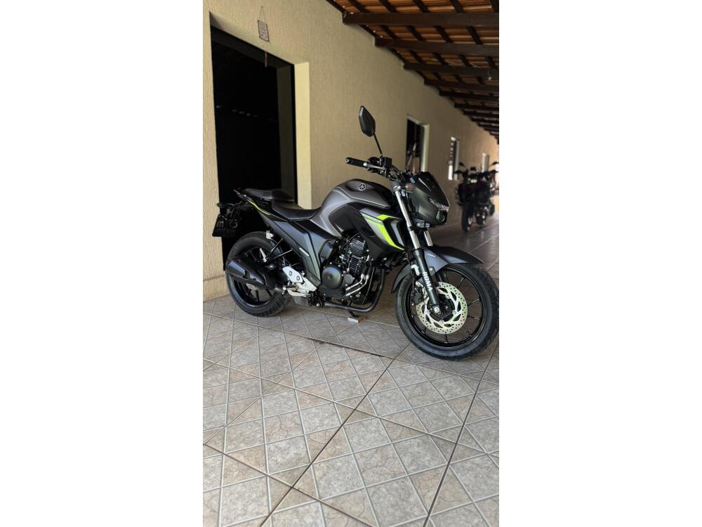 Yamaha FAZER 250