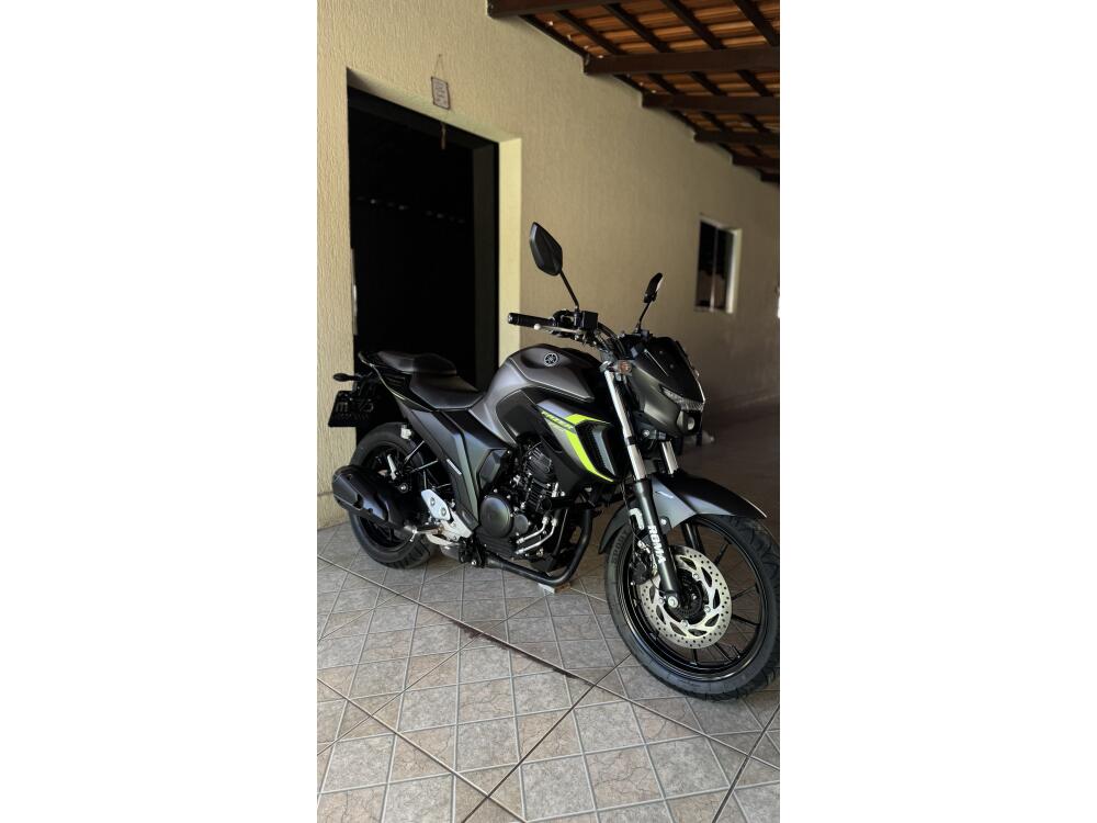 Yamaha FAZER 250