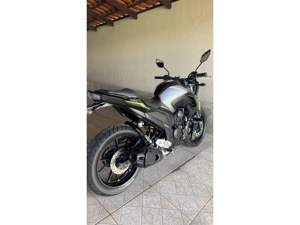 Yamaha FAZER 250