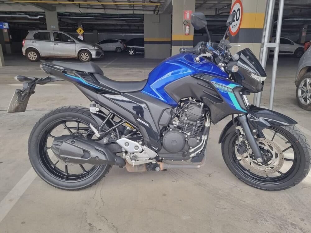 Yamaha FAZER 250