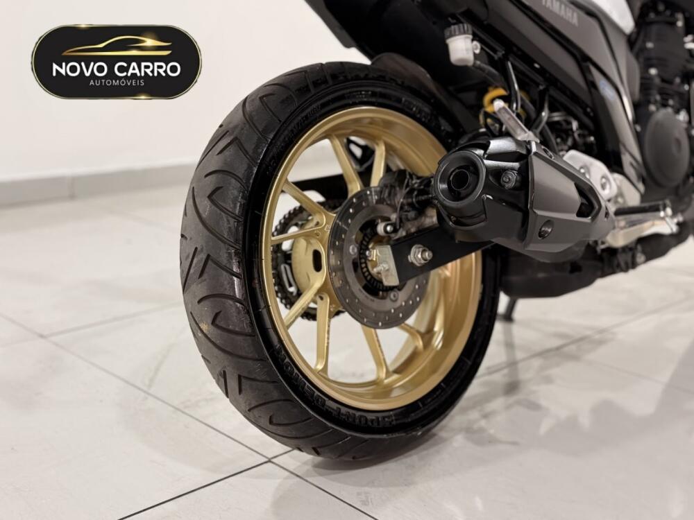 Yamaha FAZER 250