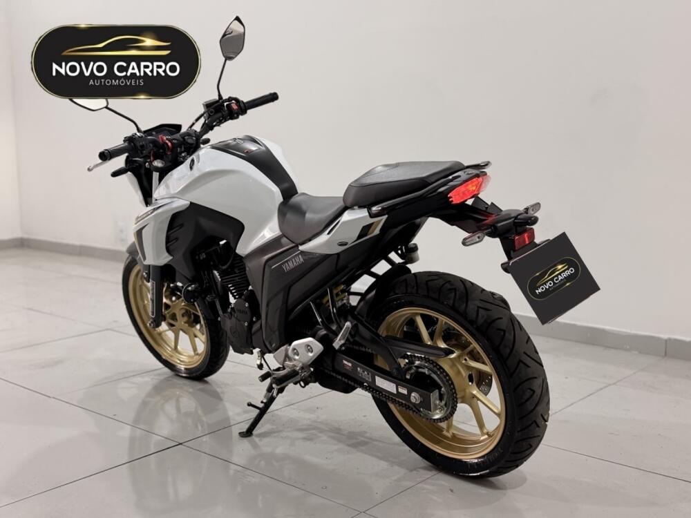 Yamaha FAZER 250
