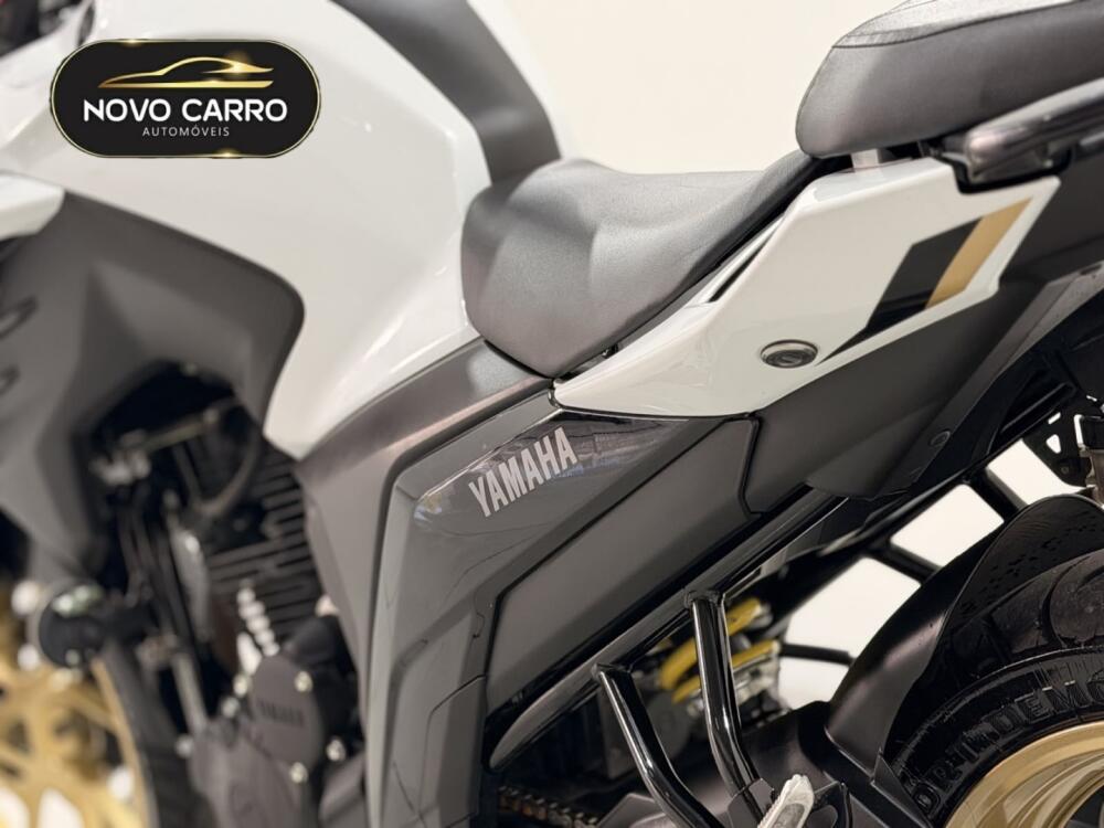 Yamaha FAZER 250