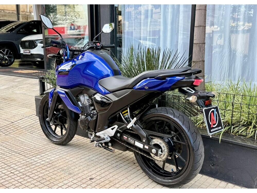 Yamaha FAZER FZ15