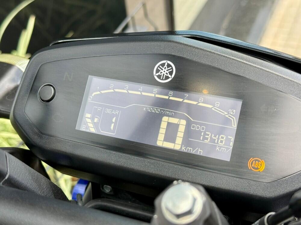 Yamaha FAZER FZ15