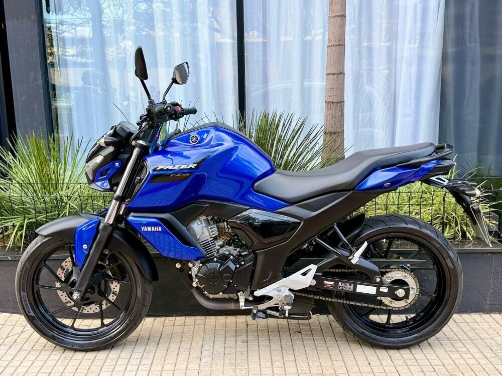 Yamaha FAZER FZ15