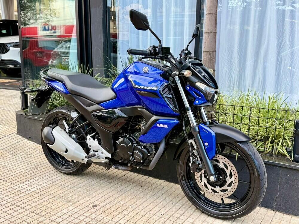 Yamaha FAZER FZ15