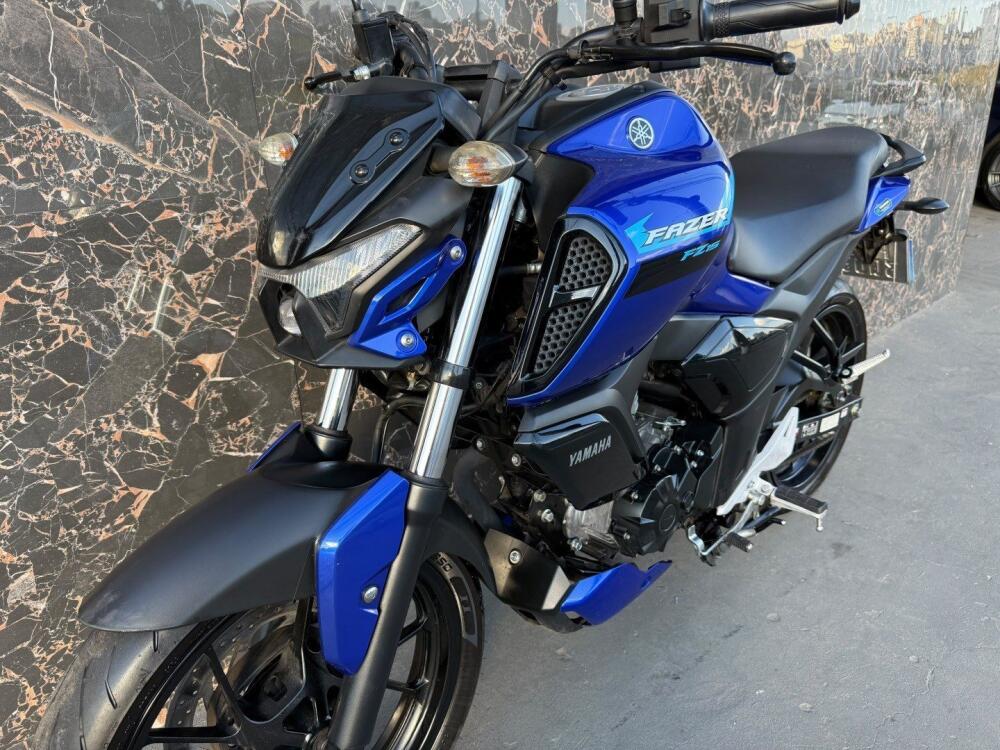 Yamaha FAZER FZ15