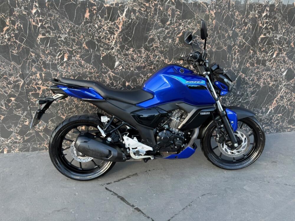 Yamaha FAZER FZ15