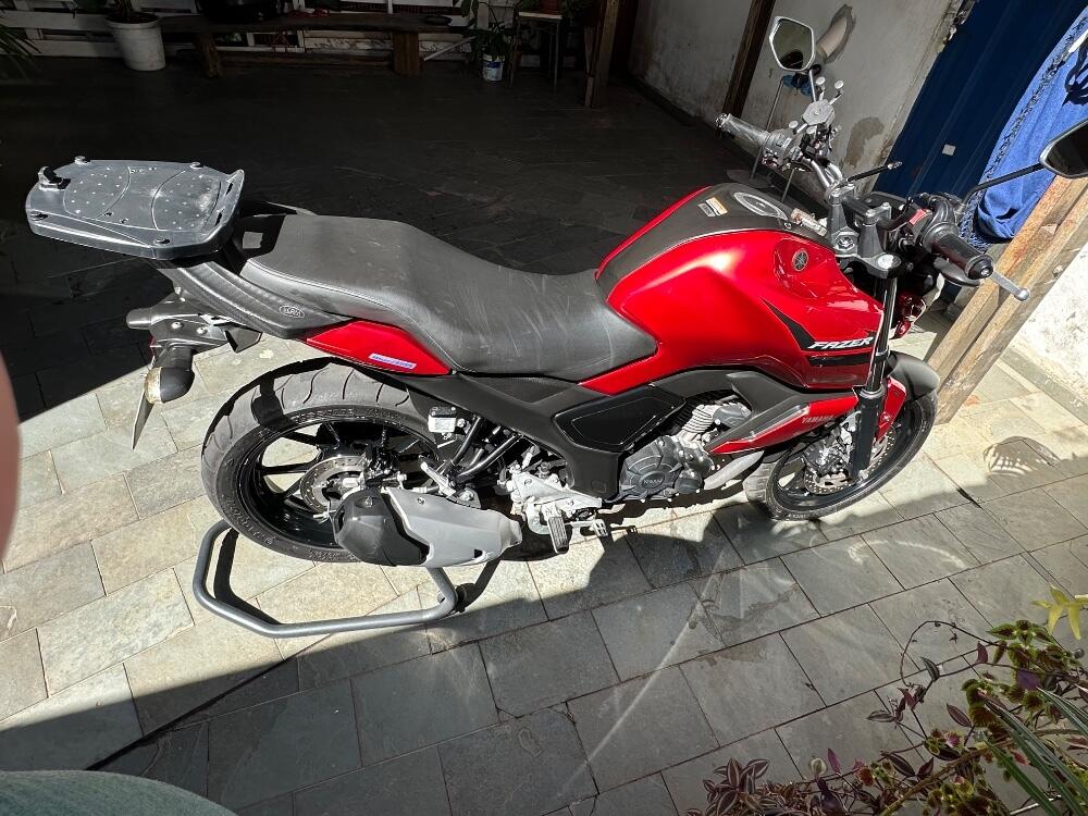 Yamaha FAZER FZ15