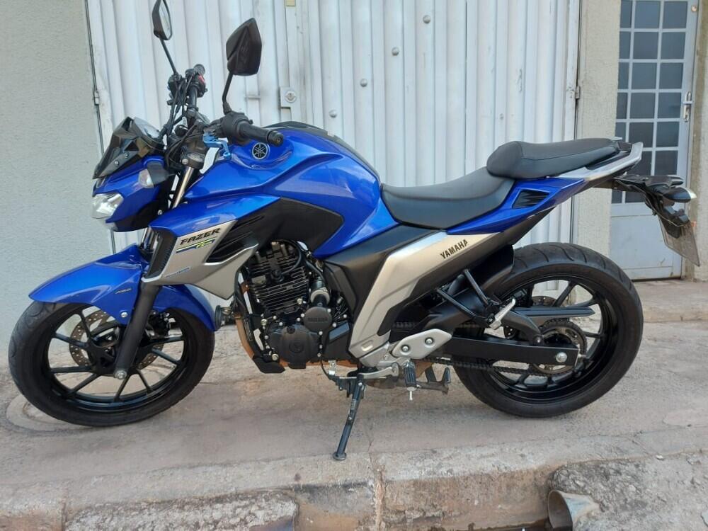 Yamaha FAZER FZ25