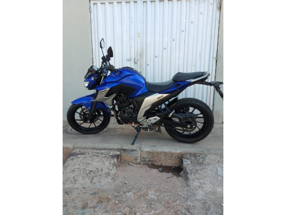 Yamaha FAZER FZ25