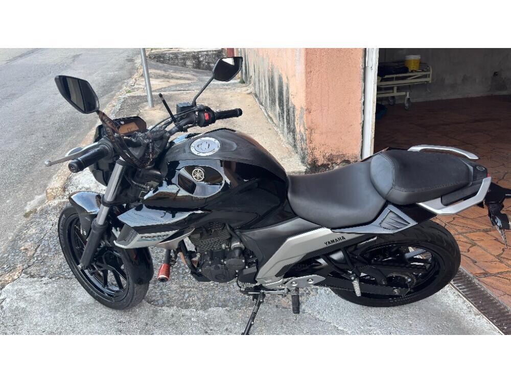 Yamaha FAZER FZ25