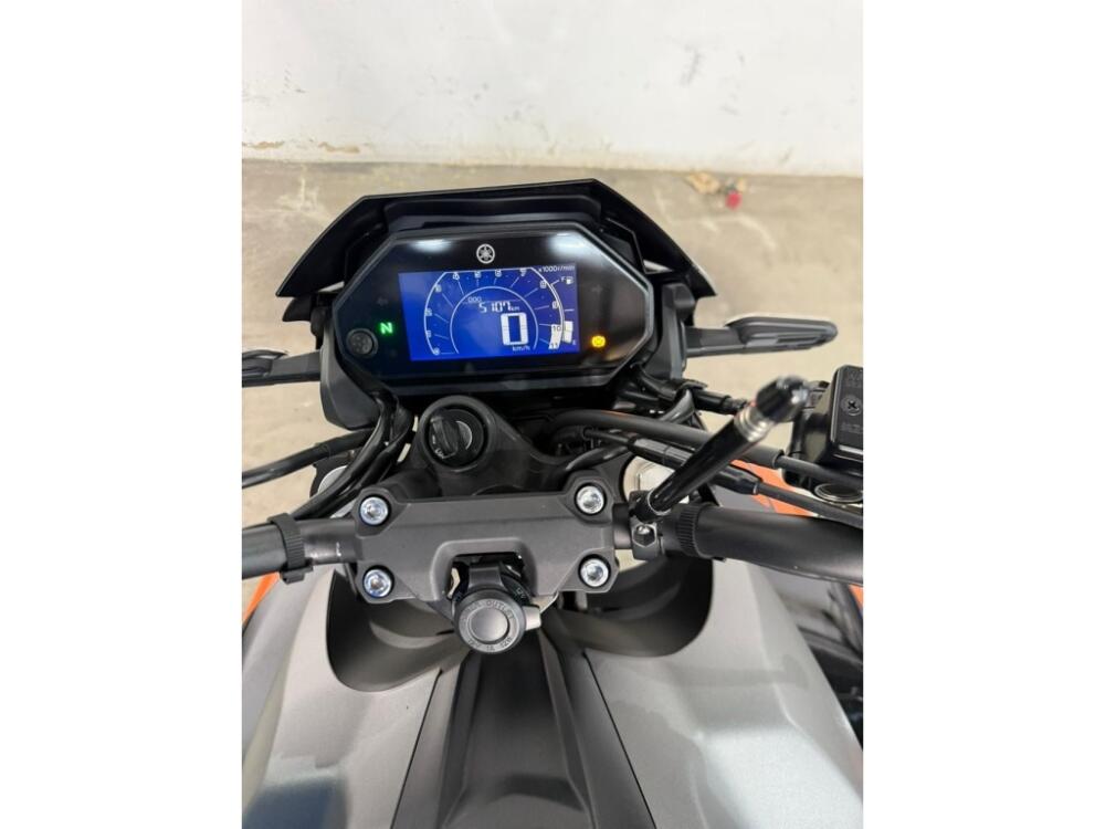 Yamaha FAZER FZ25