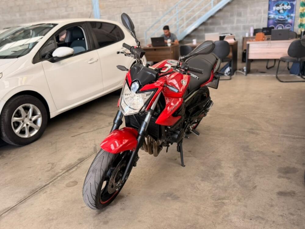 Yamaha XJ6 F