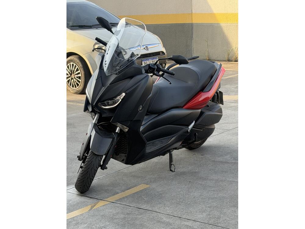 Yamaha XMax