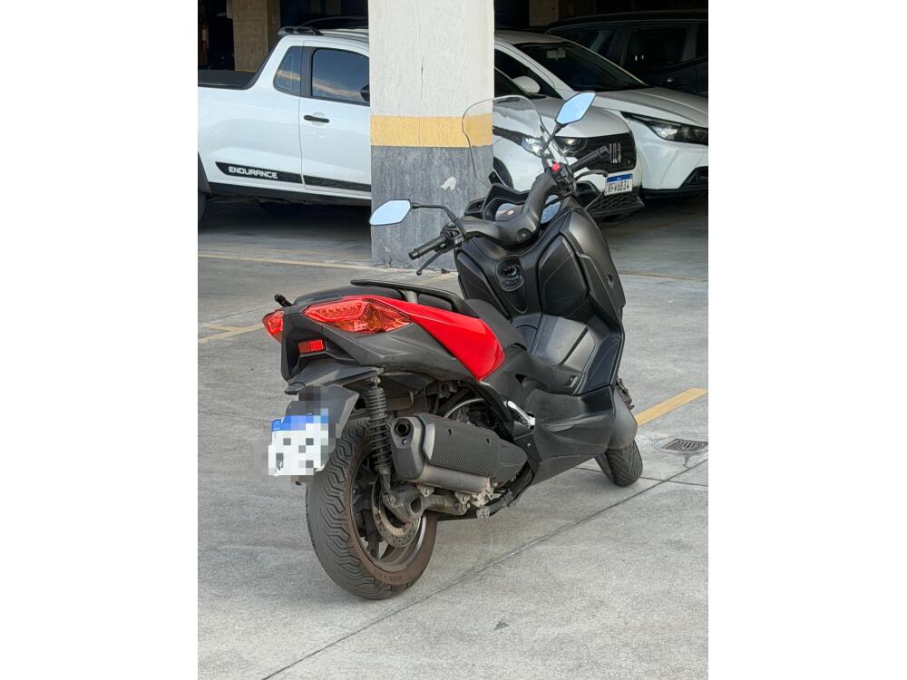Yamaha XMax