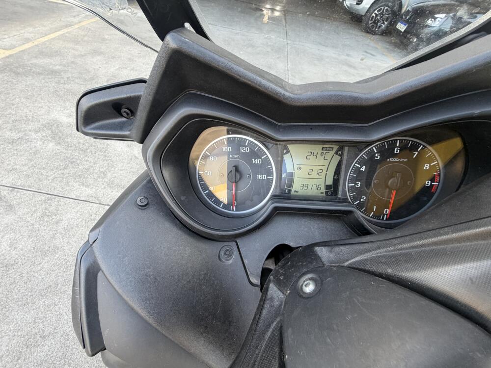 Yamaha XMax