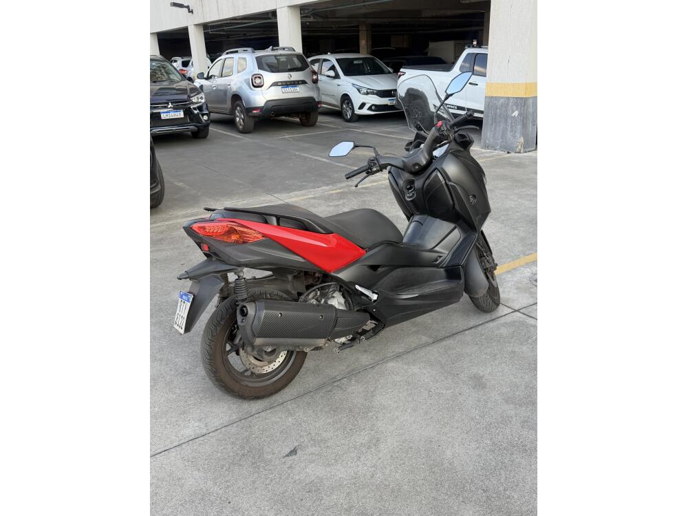 Yamaha XMax