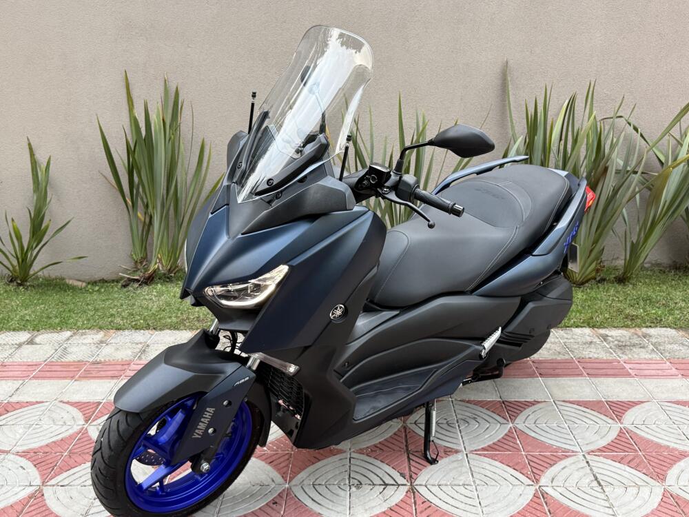Yamaha XMax