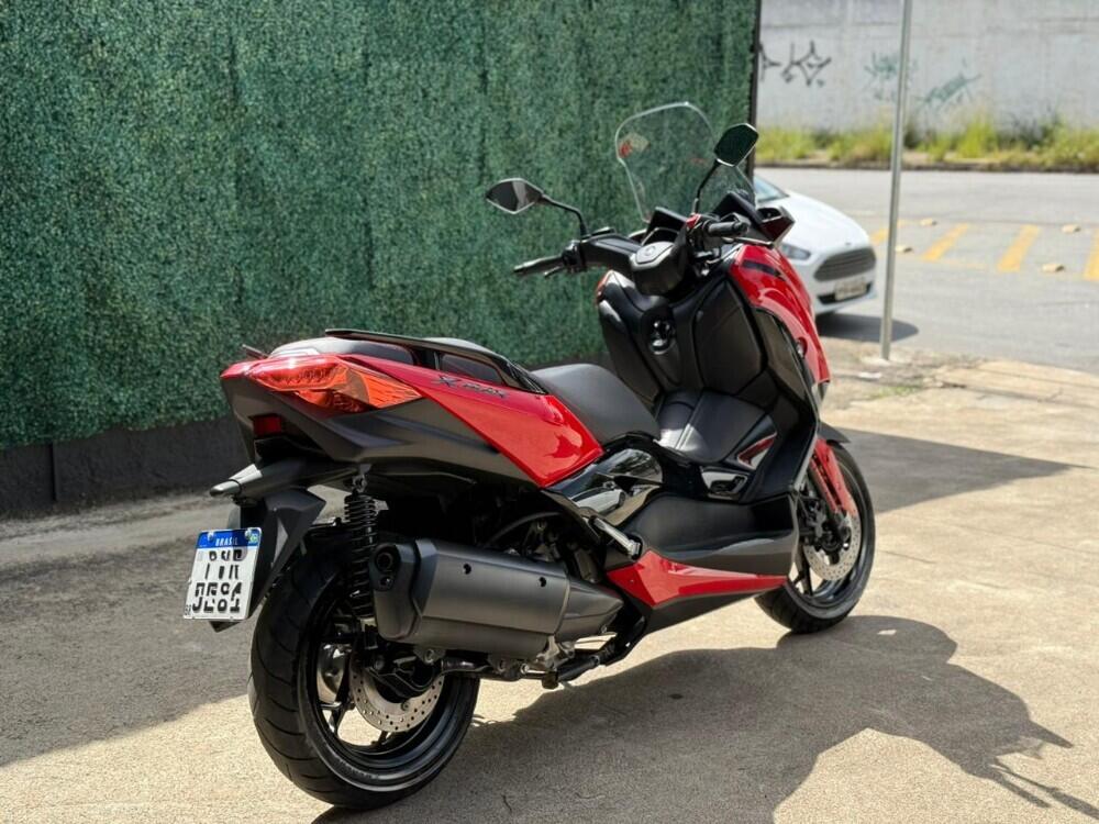 Yamaha XMax