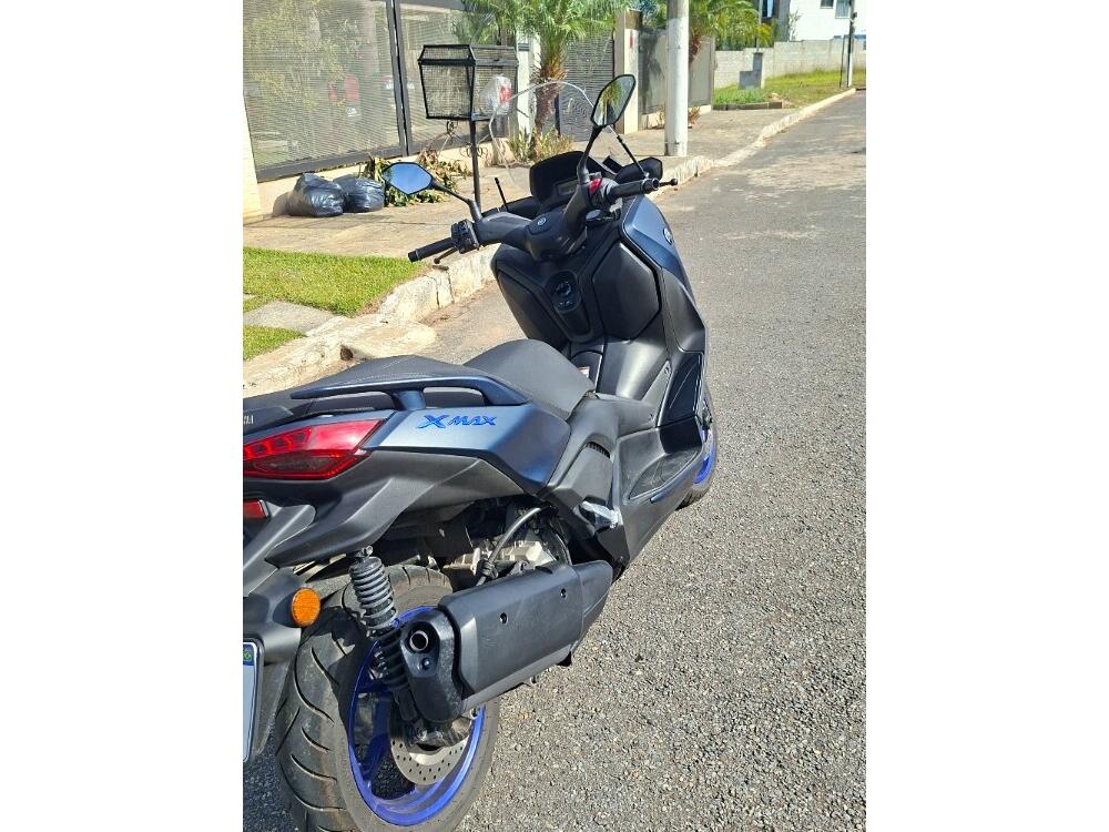 Yamaha XMax