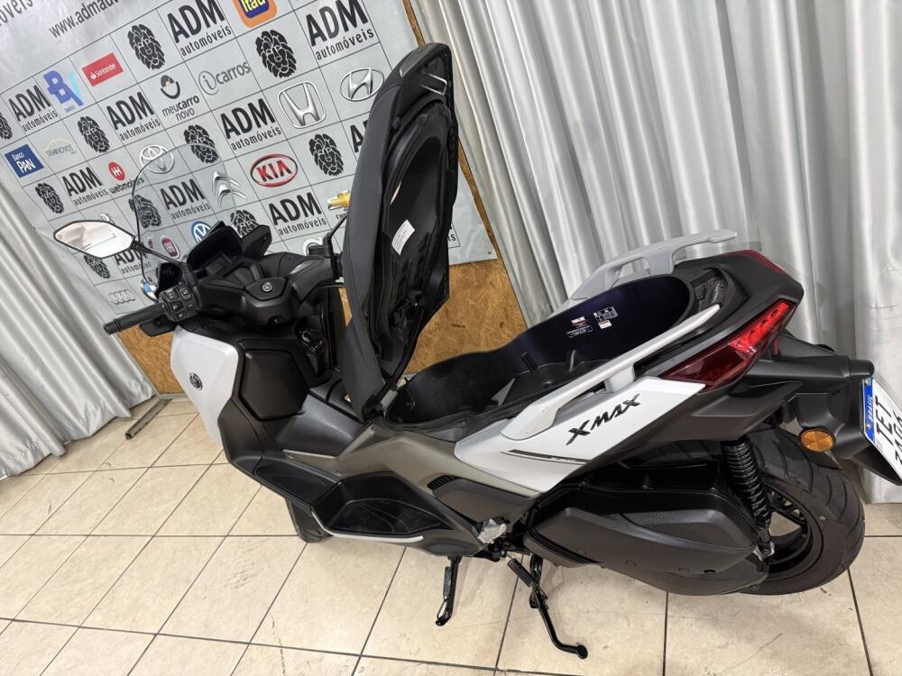 Yamaha XMax