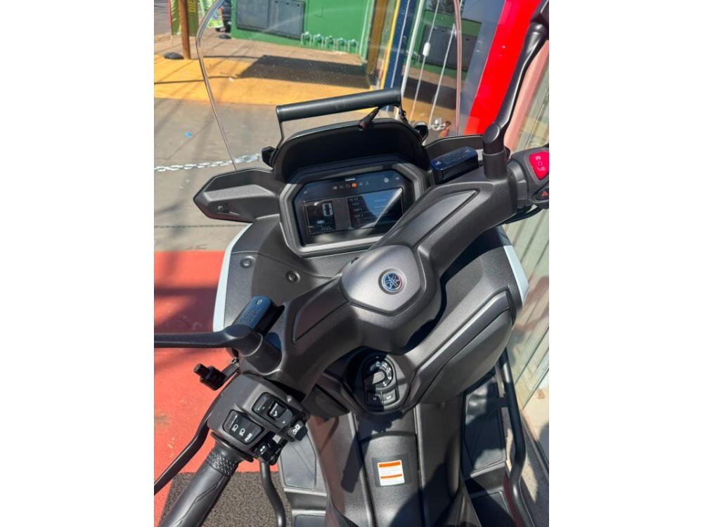 Yamaha XMax