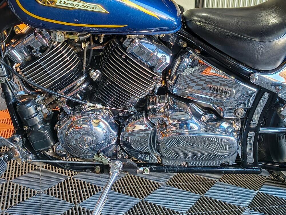 Yamaha XVS 650 DRAG STAR